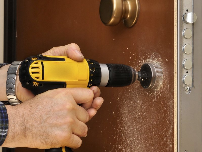 Reparación de cerraduras de puertas Valencia - Cerrajeros Valencia